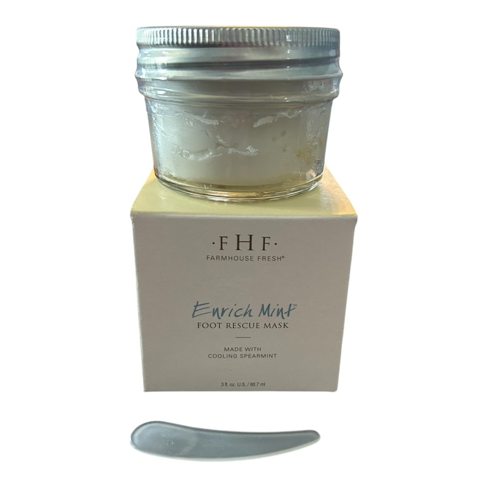 NEW FarmHouse Fresh Enrich Mint Foot Rescue Mask SEALED 3.8 Oz in Box Gift READ